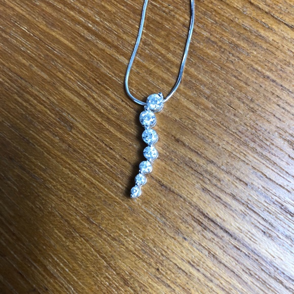 belk Jewelry - NEW Gorgeous 3/4 Ct Diamond White Gold Journey Necklace